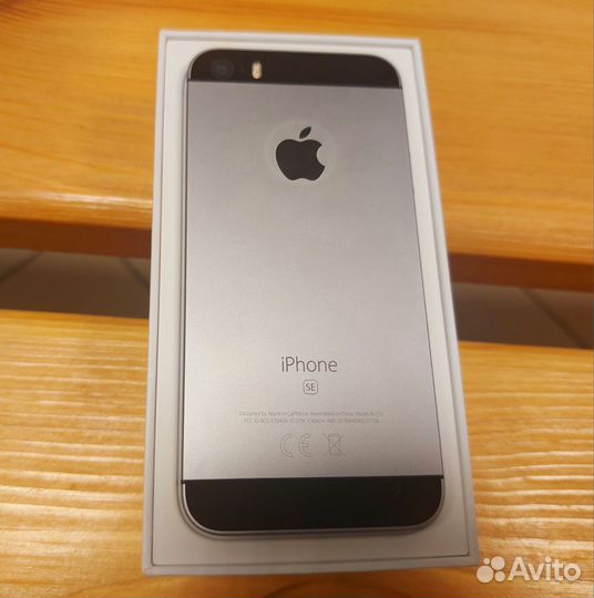 iPhone SE на 32 gb