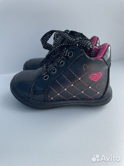 Ботинки для девочки
