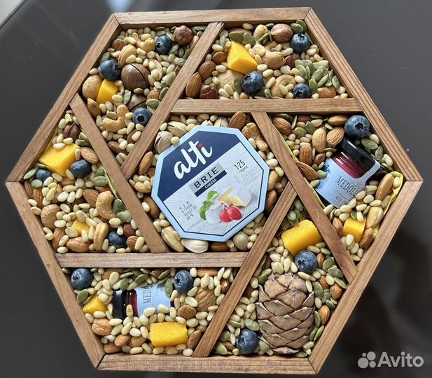 Подарочный бокс