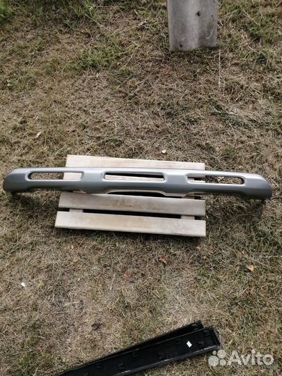 Накладка на бампер