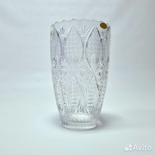 Хрустальная ваза для цветов
