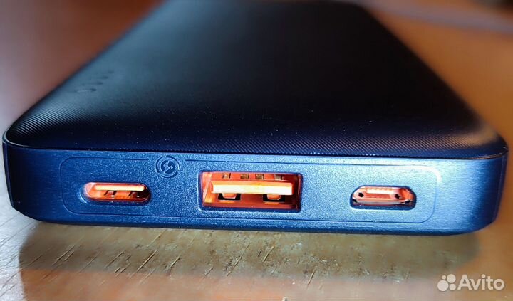 Повербанк с быстрой зарядкой QC 3.0