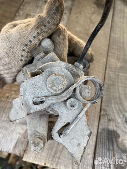 Суппорт задний левый Peugeot 308 4A 2011