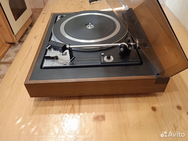 Проигрыватель винила dual 1226