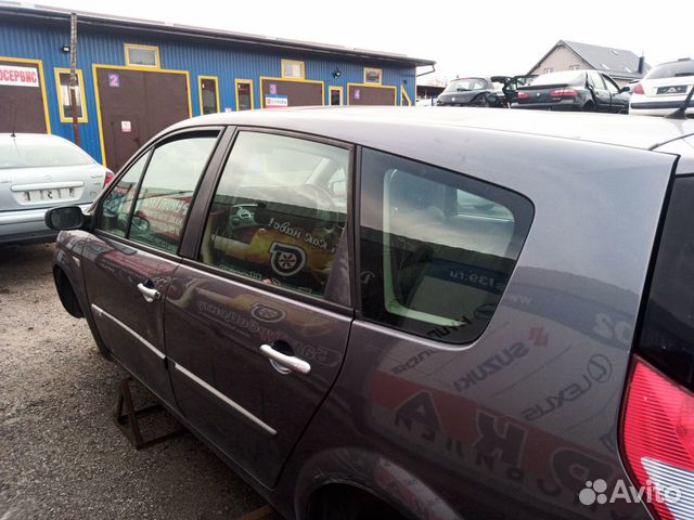 Стекла Renault Grand Scenic 2 2005г