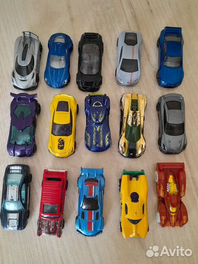 Машинки Hot Wheels