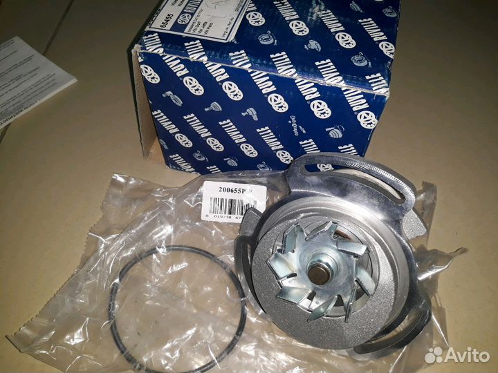 Помпа Volkswagen Polo Golf Vento Jetta