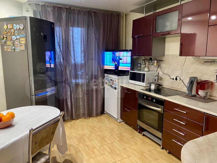 3-к. квартира, 93,7 м², 9/16 эт.