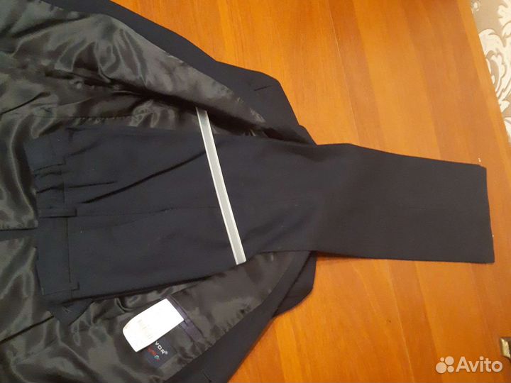 Костюм школьный 122 б/у