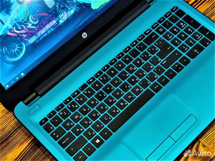 Яркий и стильный ноутбук HP AMD-A8 2.5GHz/ R5-M430