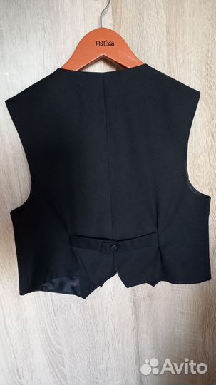 Жилетка для мальчика 134 черная