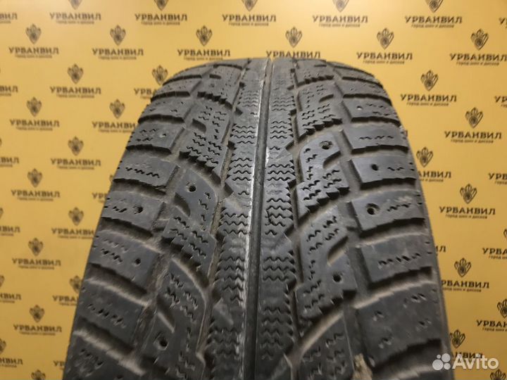 Kumho I'Zen RV Stud KC16 225/70 R16 107Q