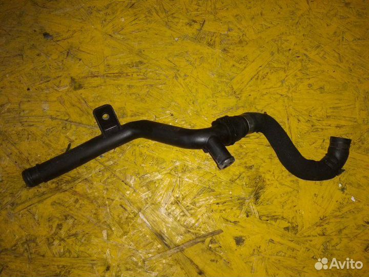 Патрубок системы охлаждения Audi A6 C6 caha 2010