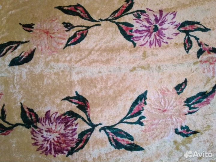 Плюшевая скатерть, покрывало