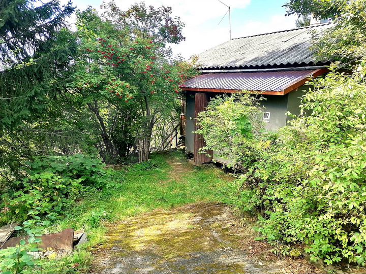 Дом 48 м² на участке 9 сот.