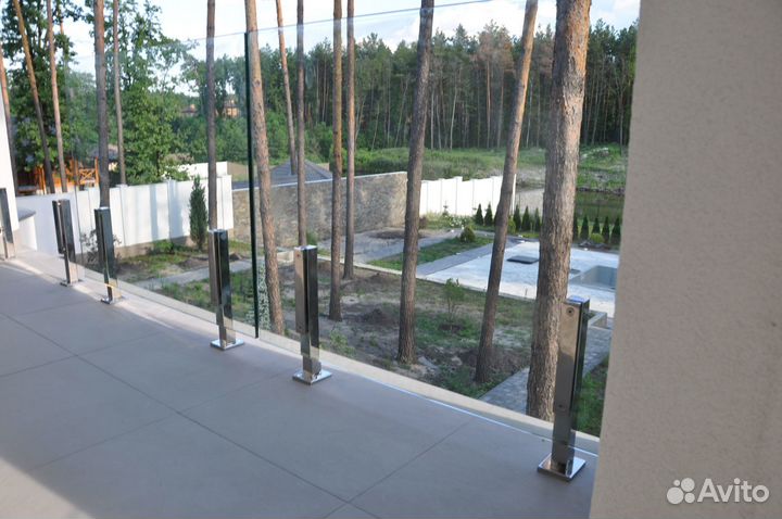 Стеклянное ограждение для балкона монтаж установка