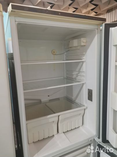 Холодильник Stinol