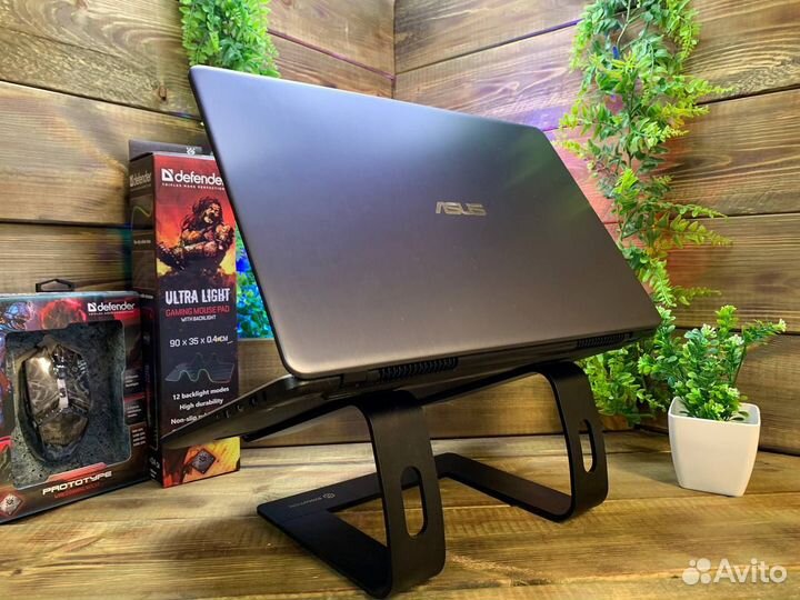 Игровой 17.3 Asus i7/GTX1050(4gb) /16gb/SSDm2+HDD