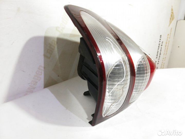 Фонарь задний левый Toyota Land Cruiser Prado J120