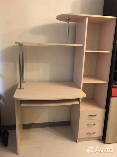 Компьютерный стол