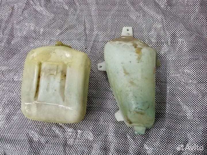 Бачок омывателя Фольксваген Пассат Б2