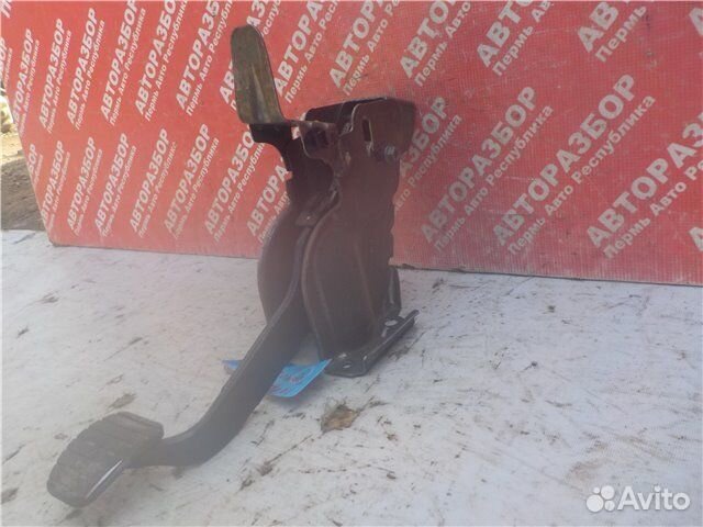 Педаль тормоза Renault Logan 2G K7M812 2015