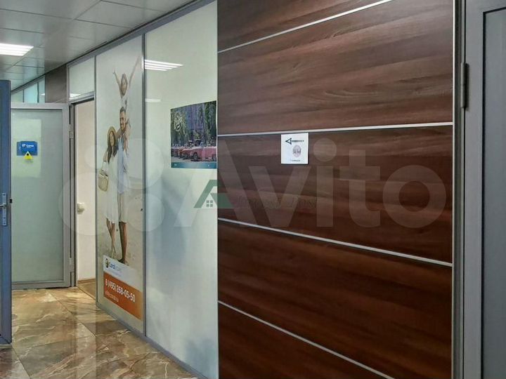 Торговое помещение у метро, 265.5 м²