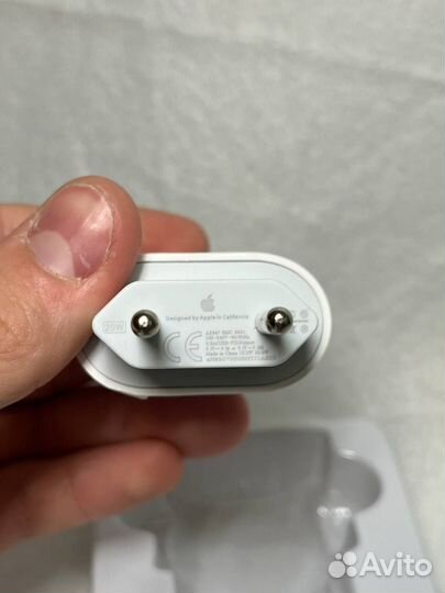 Зарядное устройство для iPhone