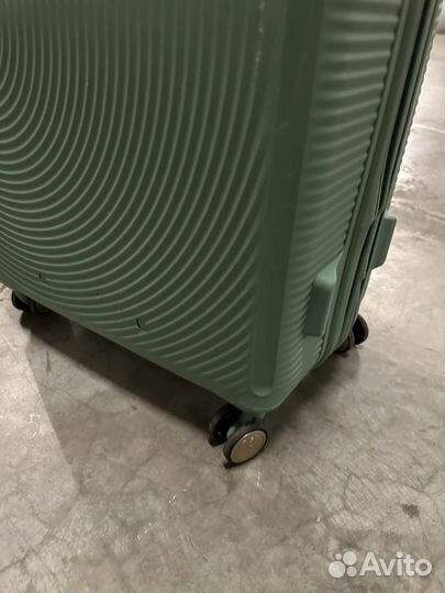 Чемодан american tourister m