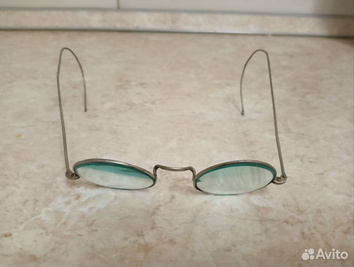 Очки старинные