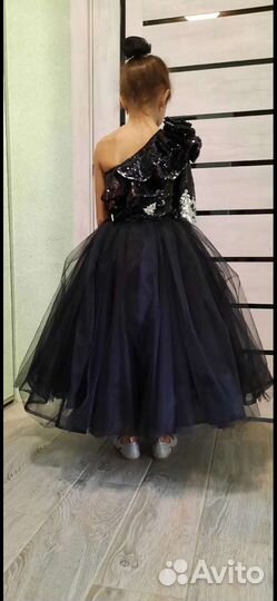 Платье нарядное для девочки 104 110 116 122 128