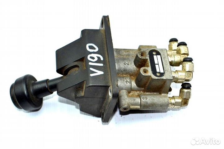 Рычаг управления гидравликой volvo FM9 (01.01-12.0