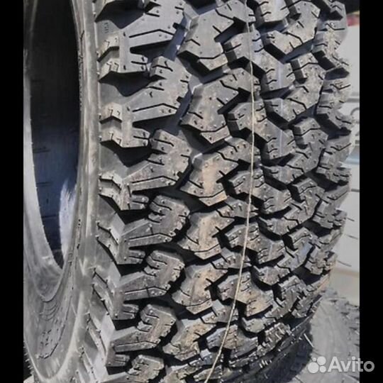 Nortec AT 560 215/75 R15