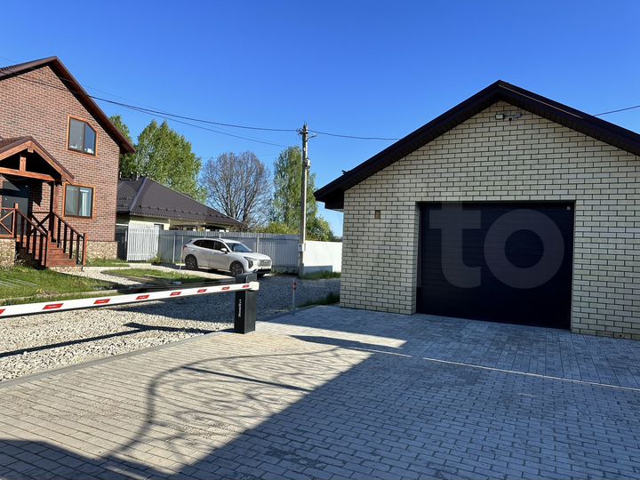 Коттедж 180 м² на участке 11,8 сот.