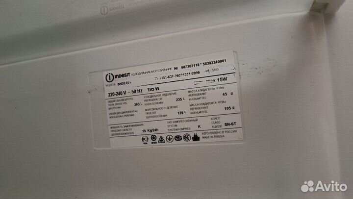 Холодильник Indesit