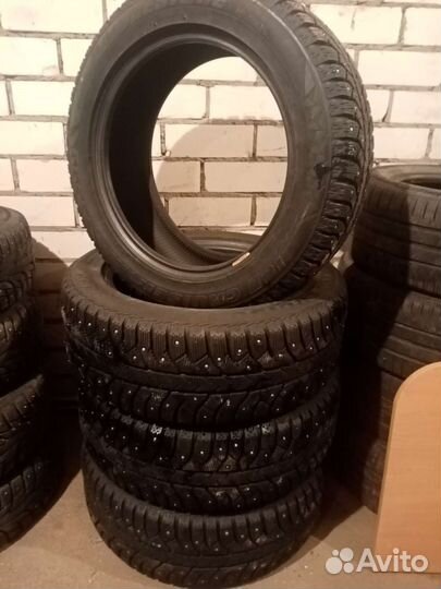 Bridgestone Ice Cruiser 7000 205/55 R16