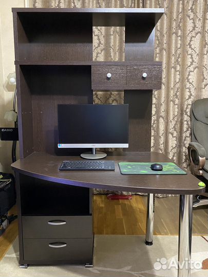 Угловой компьютерный стол ск-20 (как новый)
