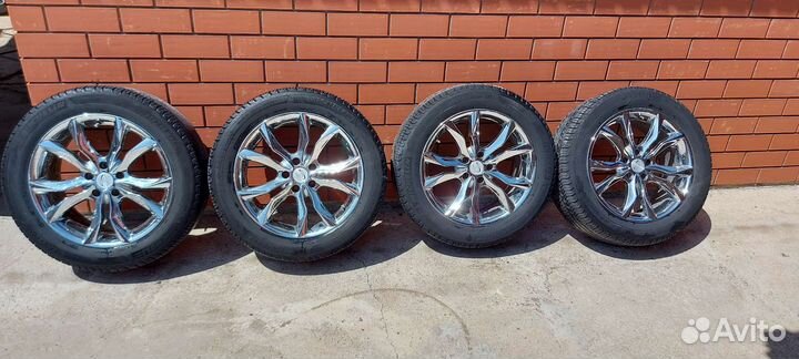 Michelin Latitude Alpin HP 235/55 R18
