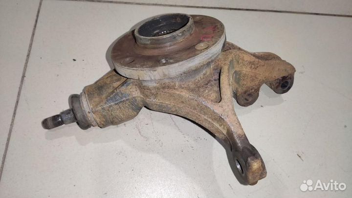 Кулак передний левый Peugeot 307 рест. 2005