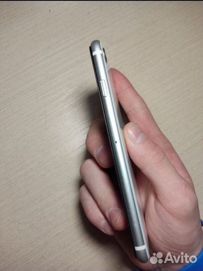 iPhone SE (2020), 64 ГБ