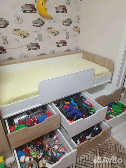 Детская кровать от 3 лет с матрасом бу