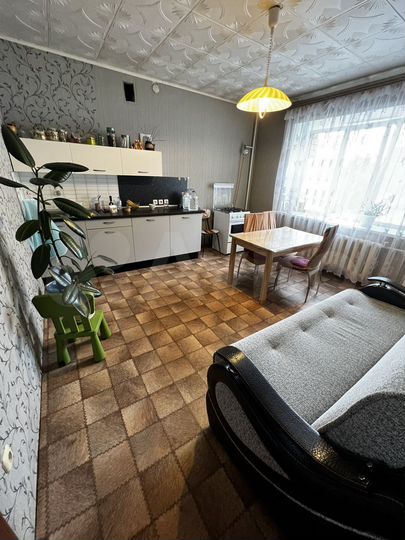 2-к. квартира, 77 м², 4/11 эт.
