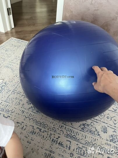 Гимнастический мяч фитбол