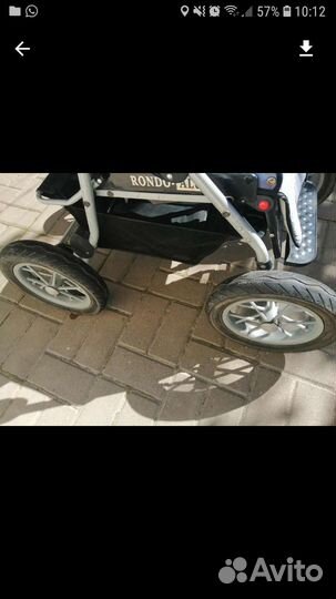 Прогулочная коляска