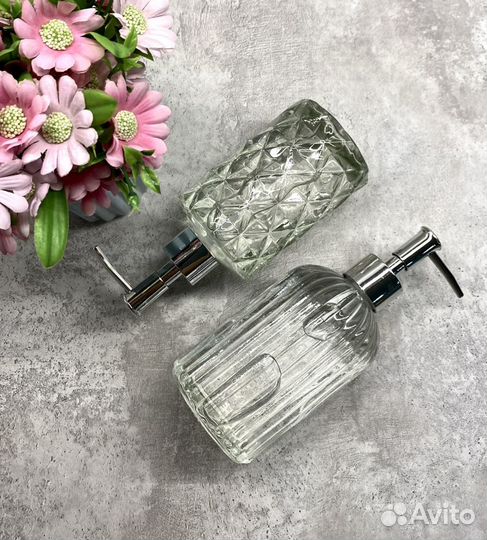 Дозатор для ванной комнаты