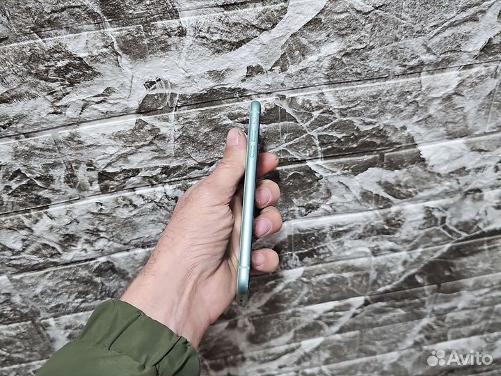 iPhone 11, 256 ГБ