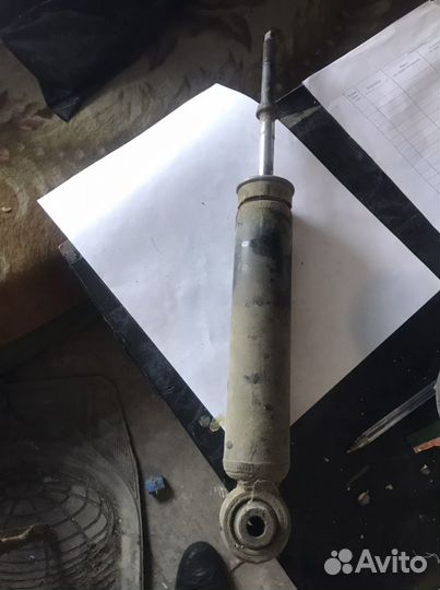 Амортизатор задний теана j31