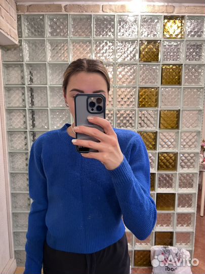 Свитер женский