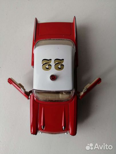 Модель автомобиля 1957 Chevrolet Bel air 1/40