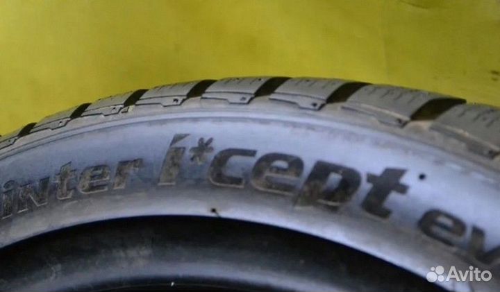 Hankook Winter I'Cept Evo 255/35 R18